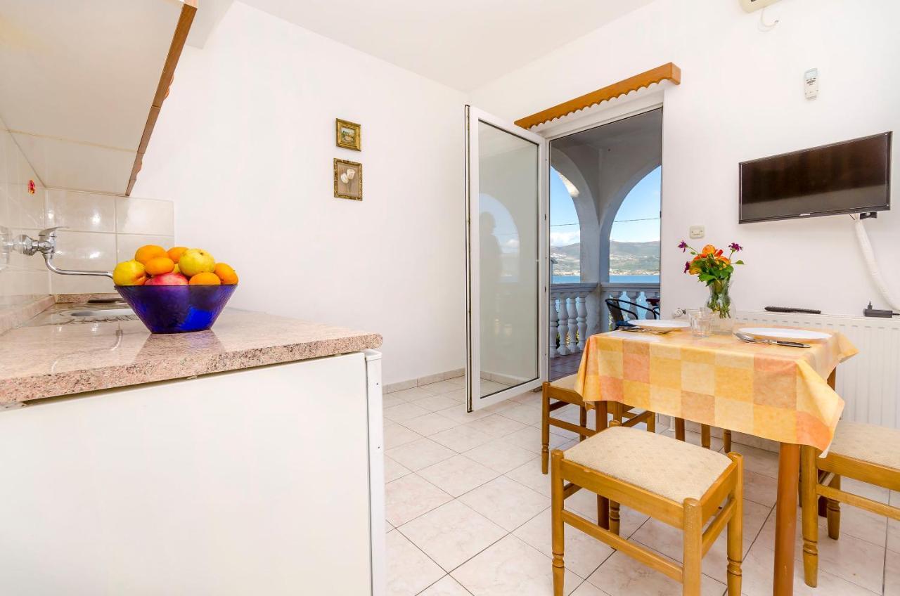 Apartments Tomislav Trogir Extérieur photo